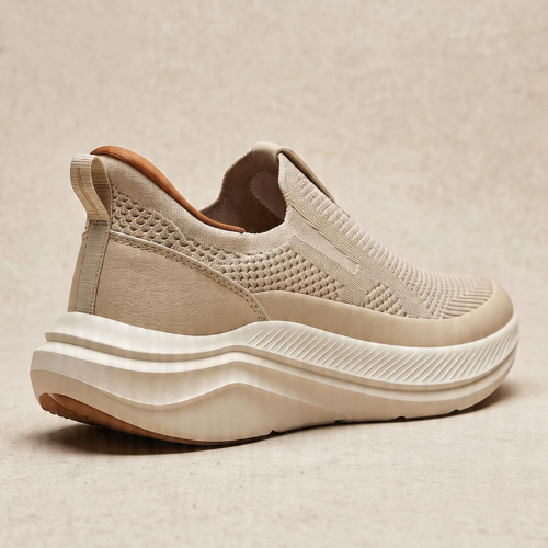 DSA-013 | Deevok Men’s Precision Knit Slip-On Sneakers